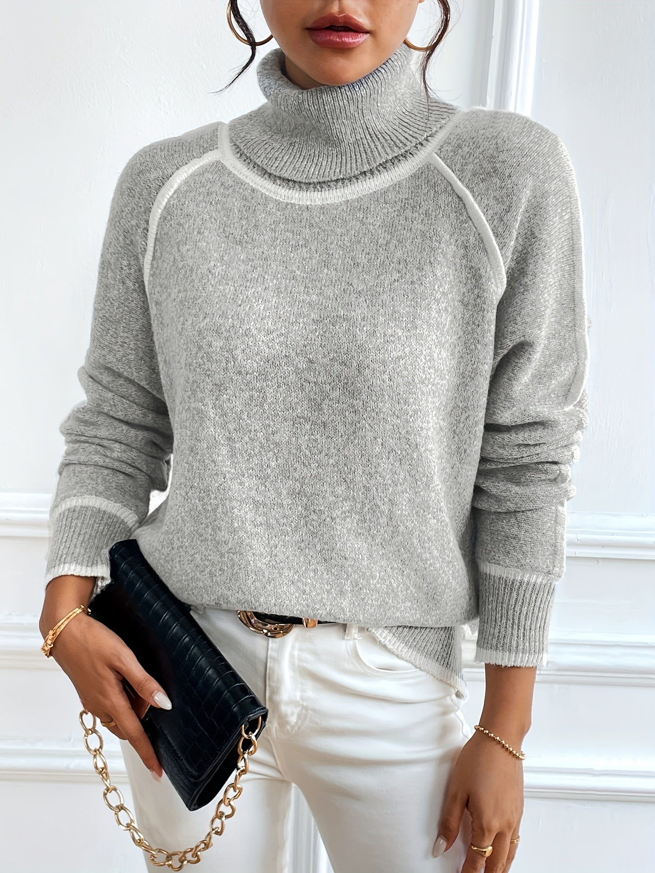 Aurora - Cozy Turtleneck Sweater